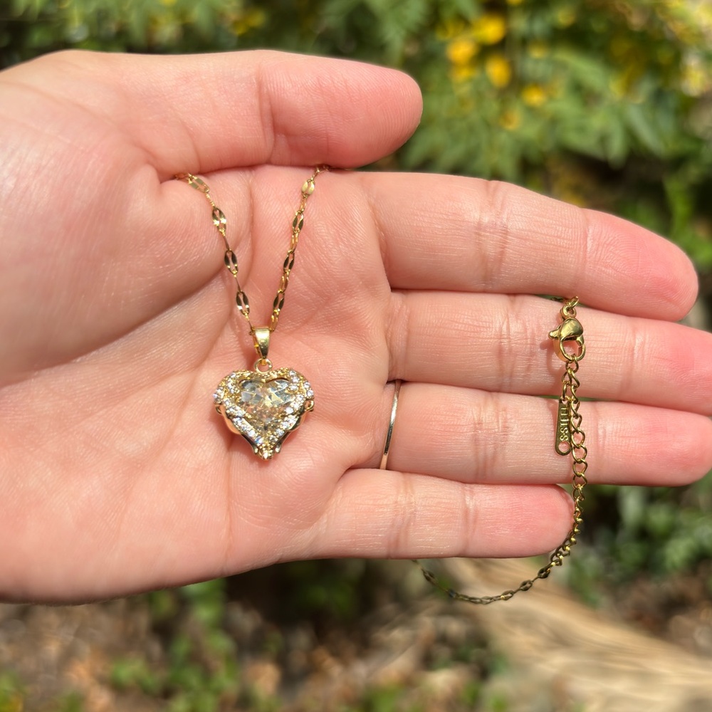 18K Gold Plated Stainless Steel Diamond Heart Necklace